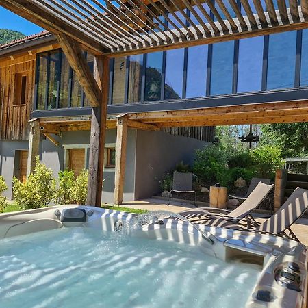 Chalet 1703 - Open Living Hotel & Spa Le Petit-Bornand-les-Glieres Esterno foto